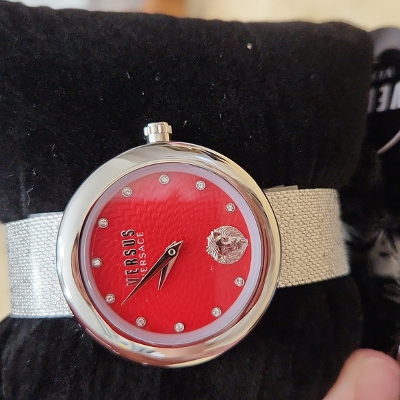 NIB NWT authentic Versus Versace watch - Picture 2 of 5